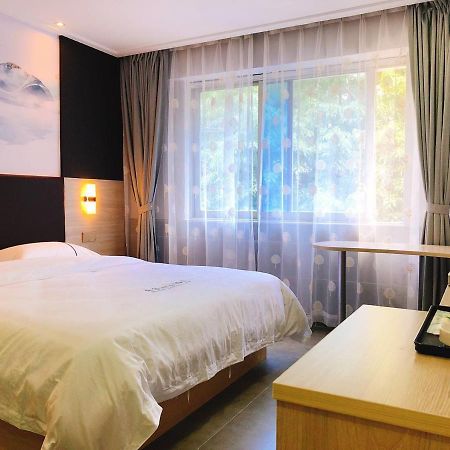 Shenzhen Hualian Boutique Hotel Exterior photo